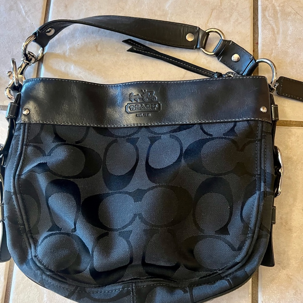 Coach Gently Used Signature bag